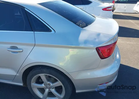 2015 Audi A3 1.8T Premium из США, поврежденный, VIN WAUACGFF0F1012715